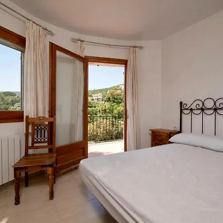 Beautiful Spacious With Mountain View And Private Pool