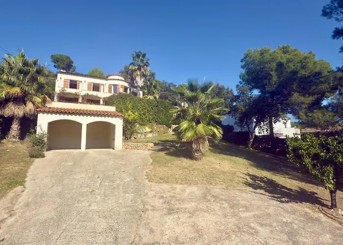 Beautiful Spacious With Mountain View And Private Pool *