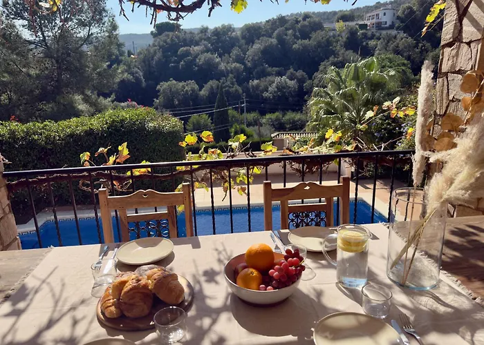 Βίλα Beautiful Spacious With Mountain View And Private Pool