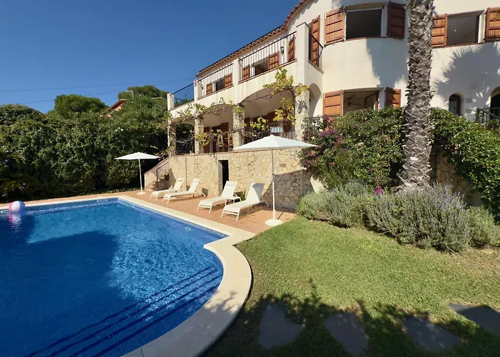 Βίλα Beautiful Spacious With Mountain View And Private Pool Calonge (Catalonia)