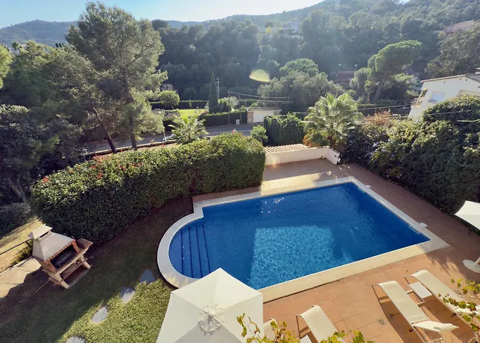 Βίλα Beautiful Spacious With Mountain View And Private Pool