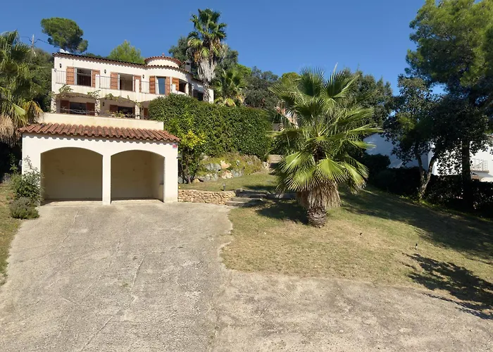 Beautiful Spacious With Mountain View And Private Pool Βίλα *