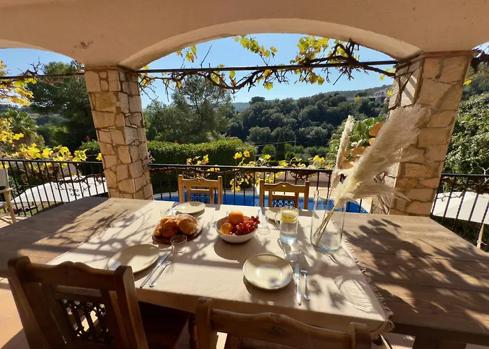 빌라 Beautiful Spacious With Mountain View And Private Pool