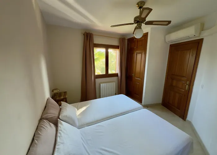 Beautiful Spacious With Mountain View And Private Pool * 칼론제